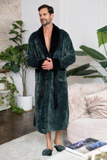 Load image into Gallery viewer, Men&#39;s Shawl Collar Fleece Robe
