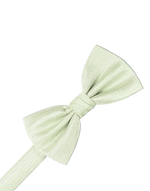 Load image into Gallery viewer, A light pistachio green pre-tied bow tie with a fine herringbone pattern, shown on a solid white background.
